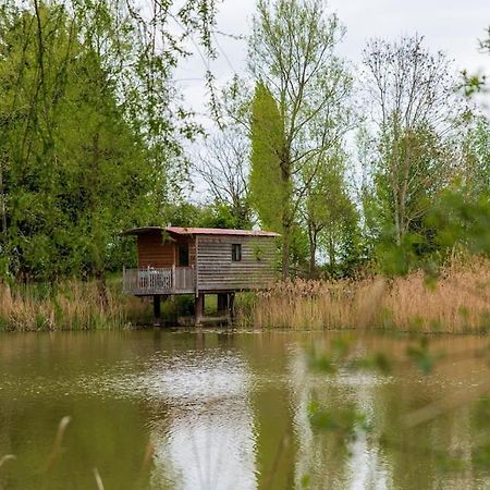 Lakeside Cabin On Stilts- 'Kingfisher' Rous Lench Экстерьер фото
